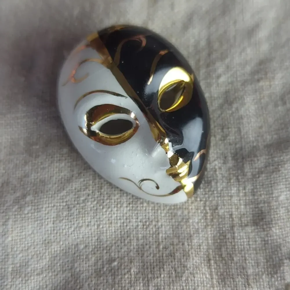 Vintage Whimsigoth Fairycore Brooch Set Mystical Mask Jeweled Spider & Dragonfly
